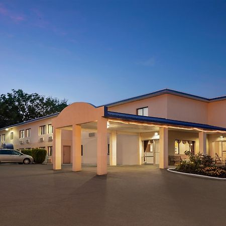 The Cayuga Inn At The Finger Lakes Аубурн Экстерьер фото